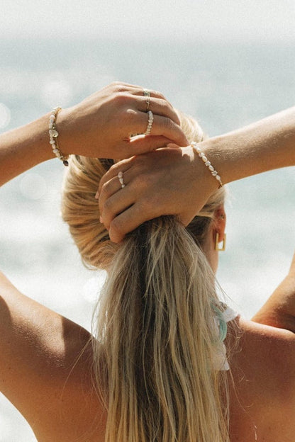 Surf & Stone Daisy Bracelet